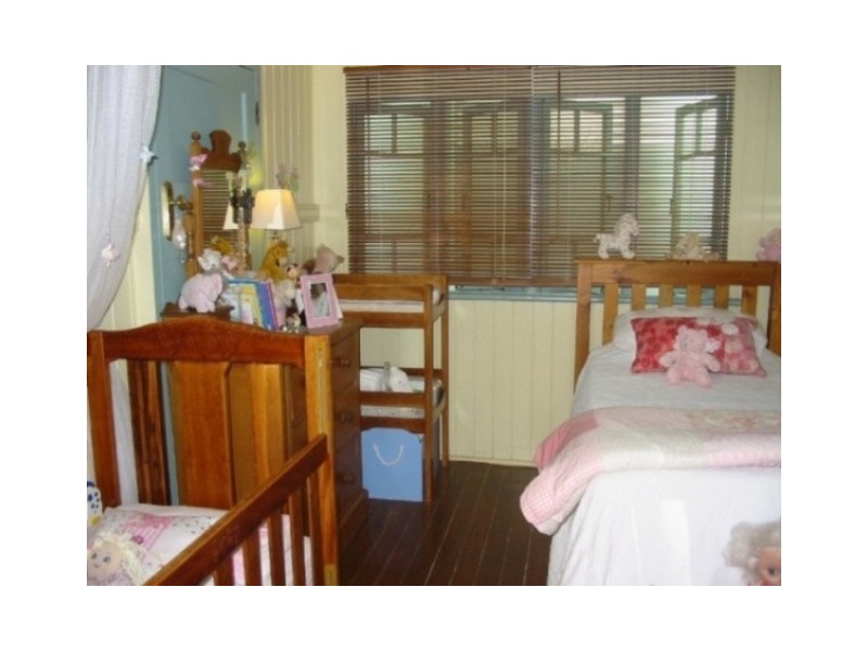 8 Norman Street, Ascot QLD 4007