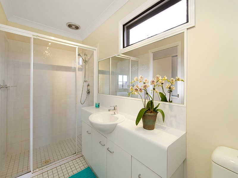 28 Sydney Street, Clayfield QLD 4011