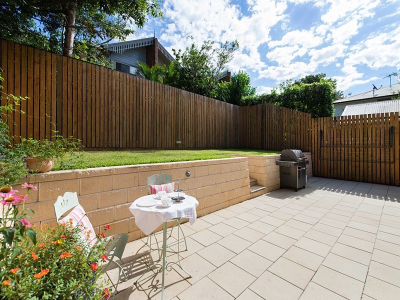 28 Sydney Street, Clayfield QLD 4011