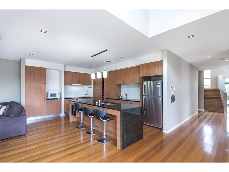 11 Woodville Street, Hendra QLD 4011