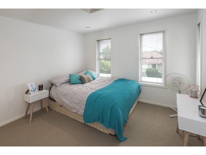 11 Woodville Street, Hendra QLD 4011