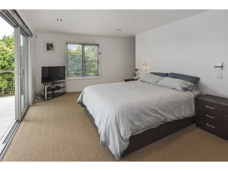 11 Woodville Street, Hendra QLD 4011