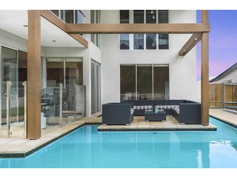 11 Woodville Street, Hendra QLD 4011