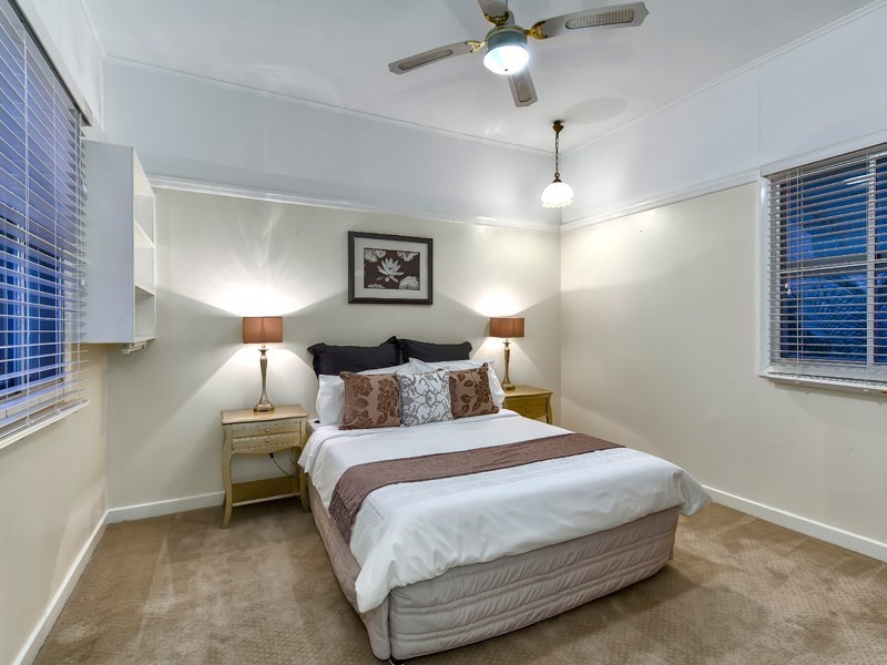 25 Love Street, Northgate QLD 4013