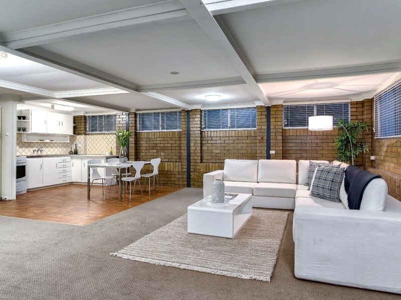 25 Love Street, Northgate QLD 4013