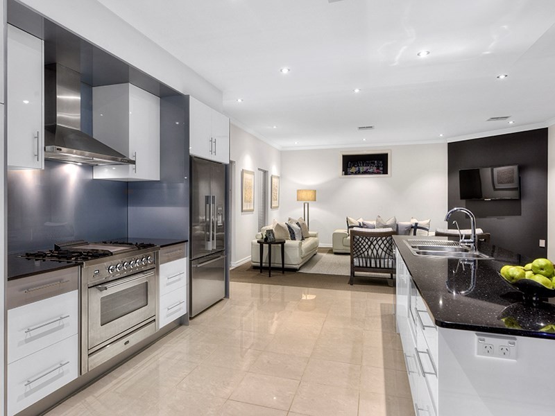 72 Crosby Road, Albion QLD 4010