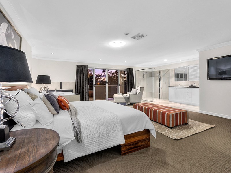 72 Crosby Road, Albion QLD 4010