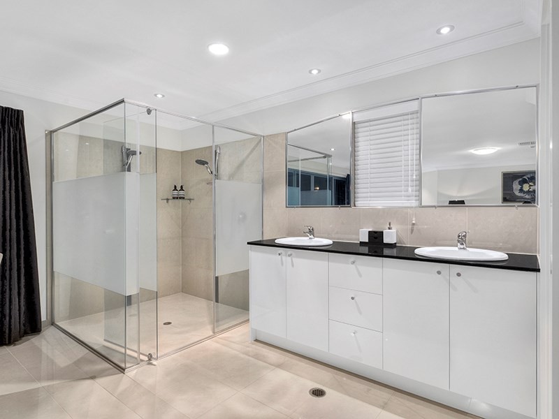 72 Crosby Road, Albion QLD 4010