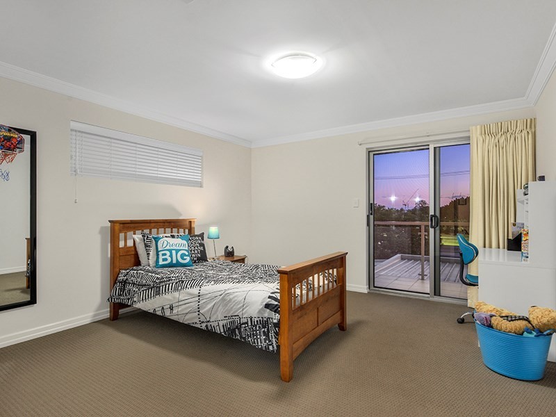 72 Crosby Road, Albion QLD 4010