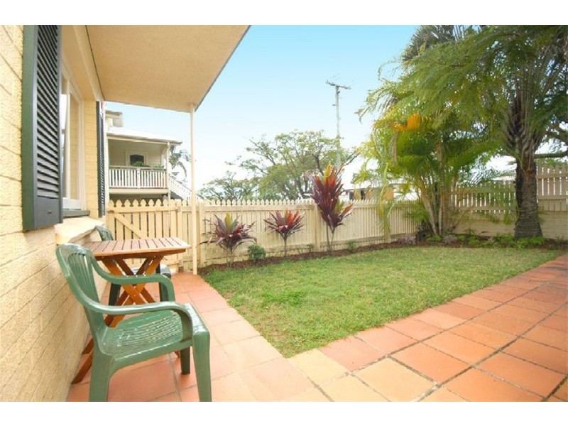 1/92 Woodville Street, Hendra QLD 4011