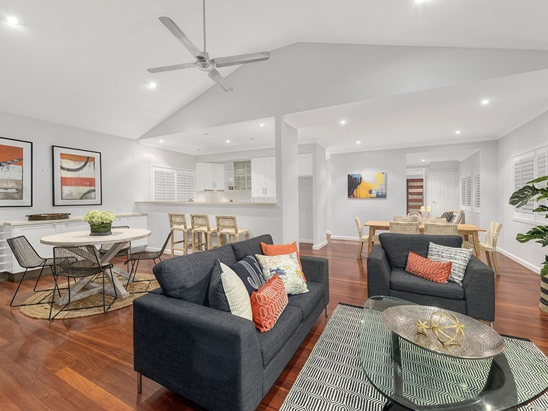 34 Oakley Street, Manly QLD 4179