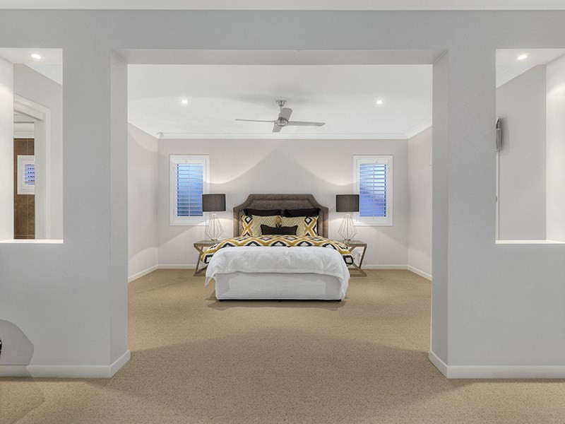 34 Oakley Street, Manly QLD 4179