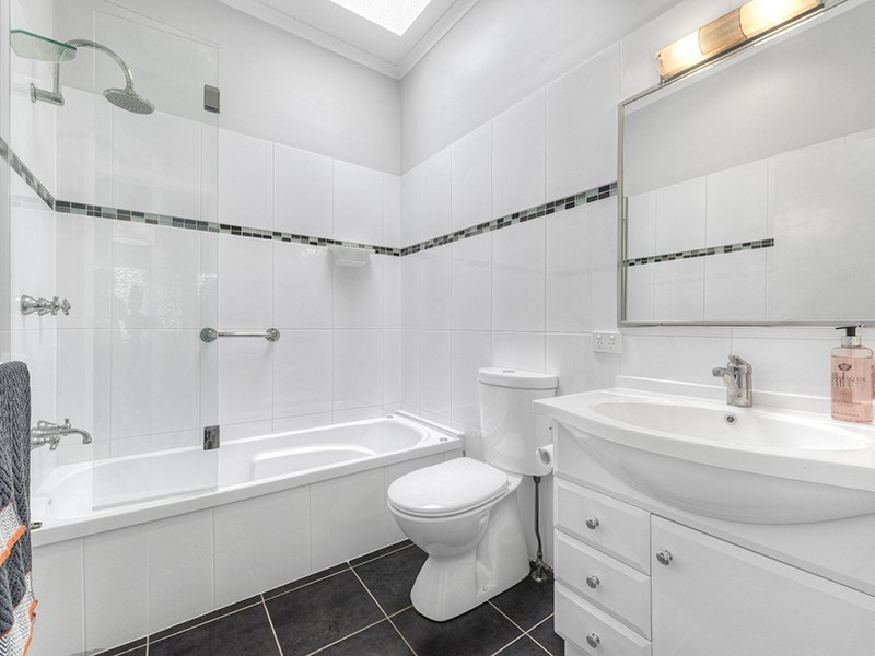 191 Simpsons Road, Bardon QLD 4065