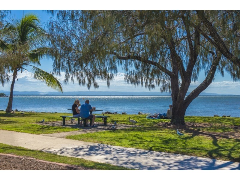 5 and 9 Second Avenue, Scarborough QLD 4020