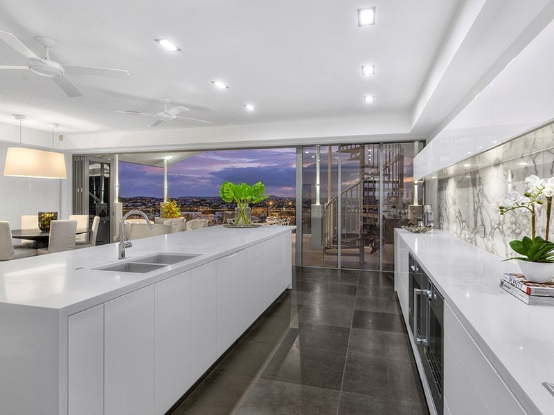 22 Langside Road, Hamilton QLD 4007