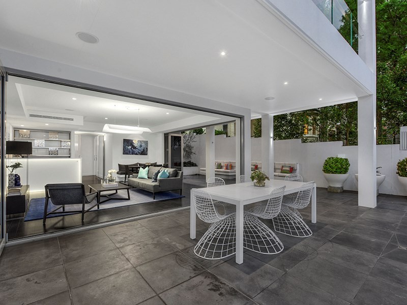 22 Langside Road, Hamilton QLD 4007