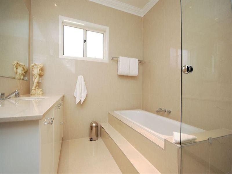 15 Goble Street, Hendra QLD 4011