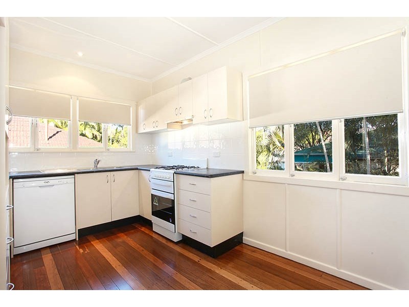 1 Deramore Street, Wavell Heights QLD 4012