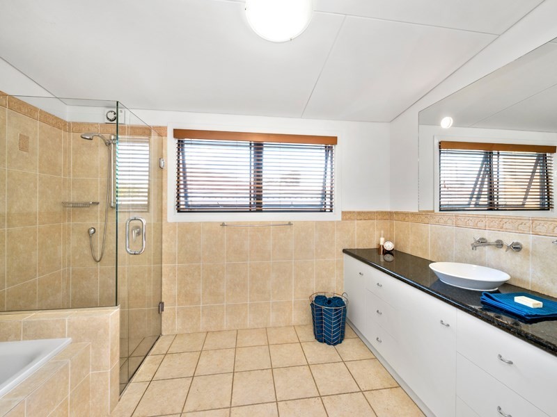 402 Flinders Parade, Brighton QLD 4017