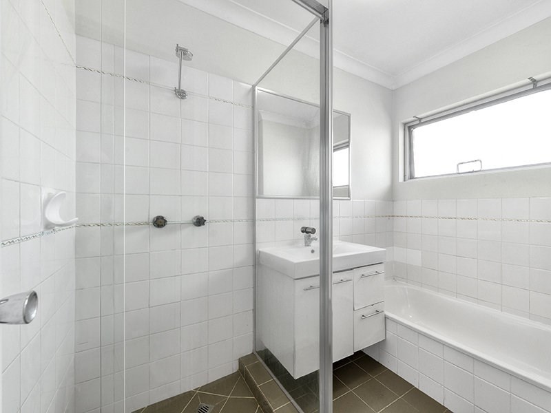 4/17 Napier Street, Ascot QLD 4007