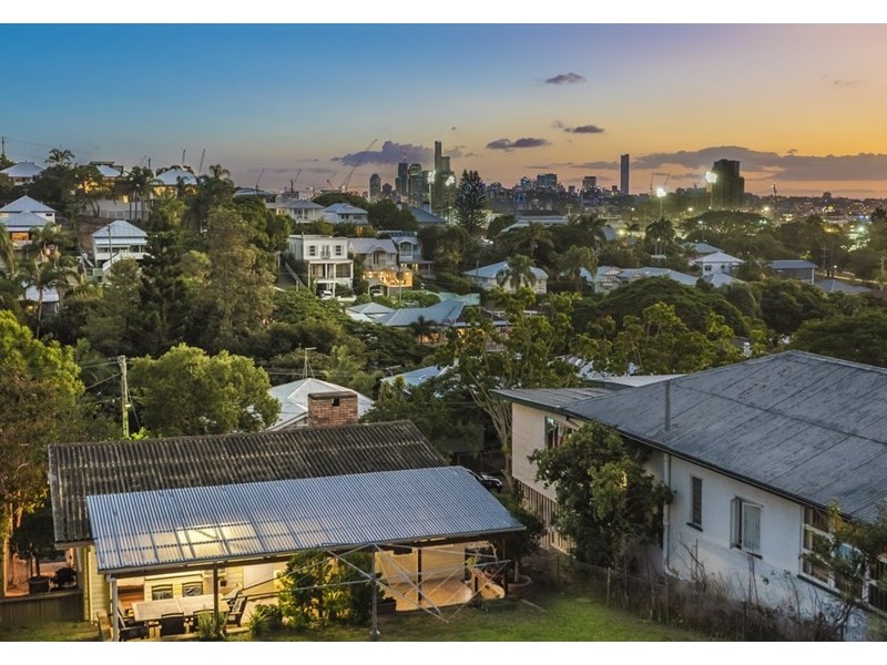 30 Pine Street, Hamilton QLD 4007