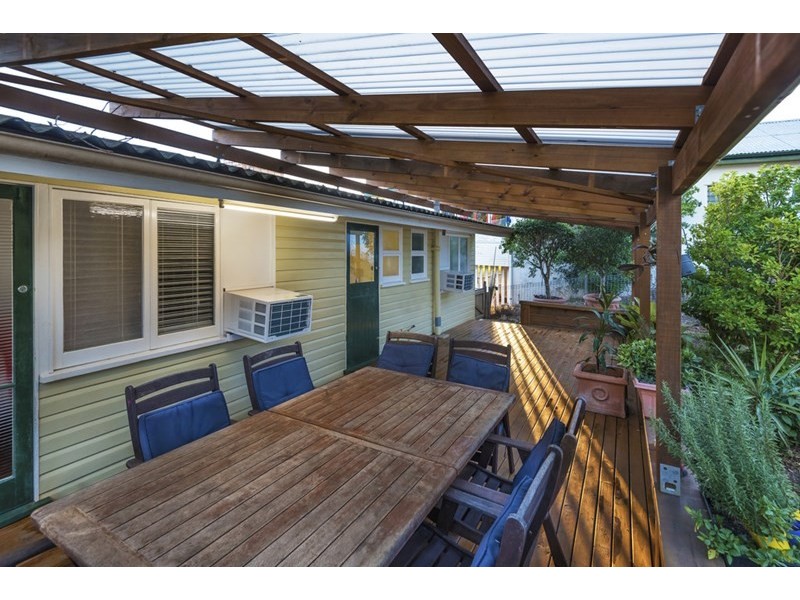 30 Pine Street, Hamilton QLD 4007