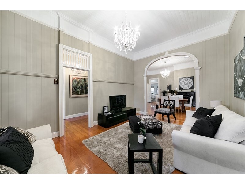 21 Bonney Avenue, Clayfield QLD 4011