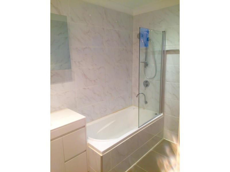 20A Pine Street, Hamilton QLD 4007