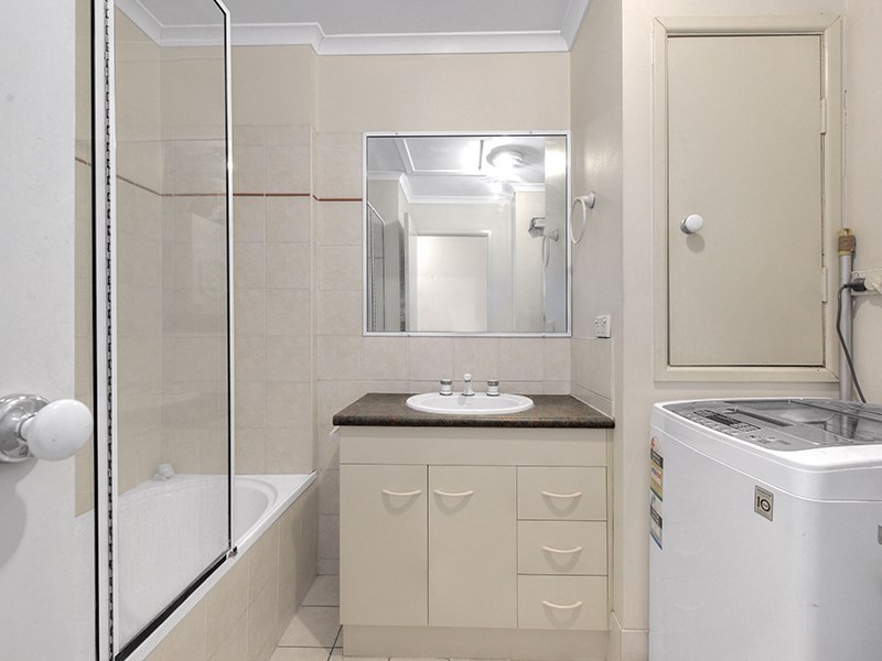 12/25-27 Whytecliffe Street, Albion QLD 4010