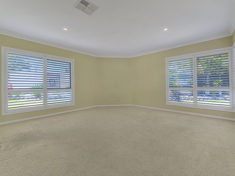 23 Azienda Place, Bridgeman Downs QLD 4035