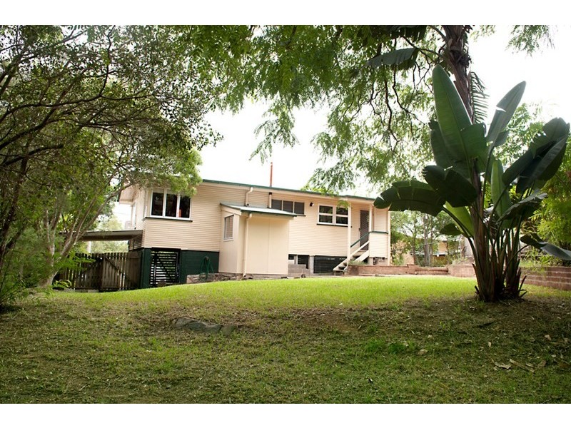 314 Kitchener Road, Stafford Heights QLD 4053
