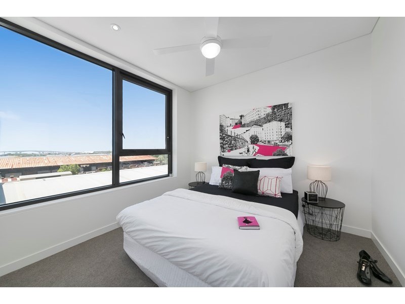 33 Remora Road, Hamilton QLD 4007