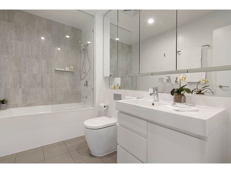 33 Remora Road, Hamilton QLD 4007