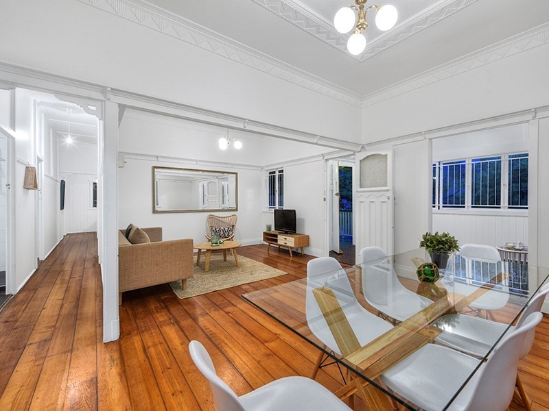 2 Maxwell Street, Clayfield QLD 4011