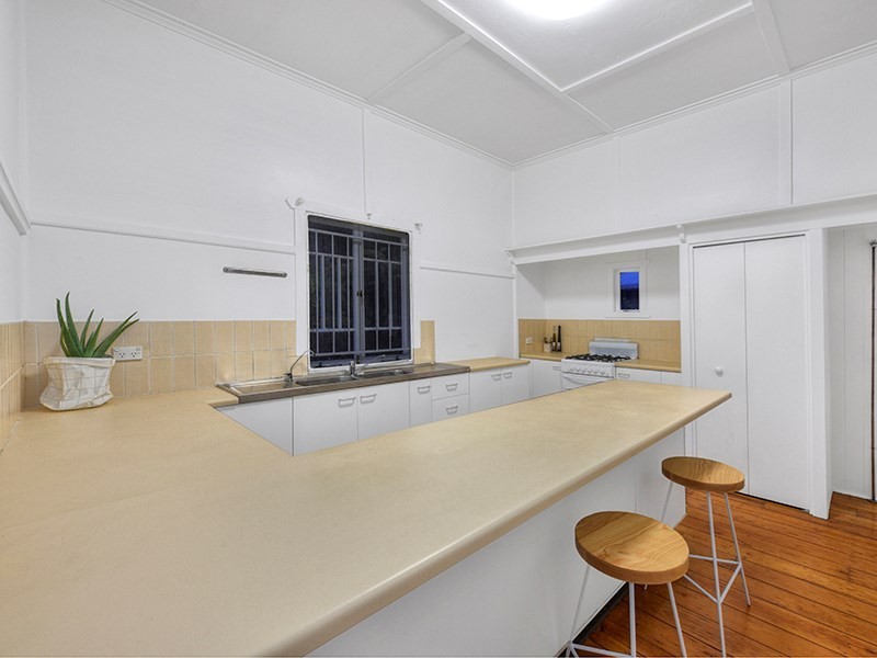 2 Maxwell Street, Clayfield QLD 4011