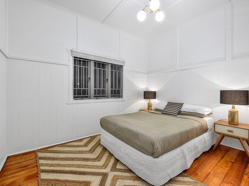 2 Maxwell Street, Clayfield QLD 4011