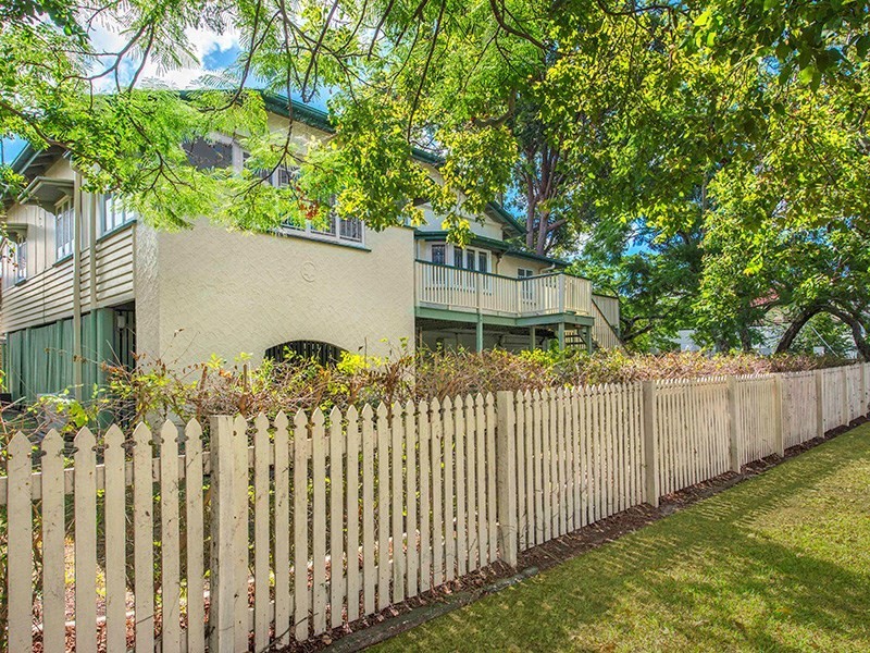 2 Maxwell Street, Clayfield QLD 4011