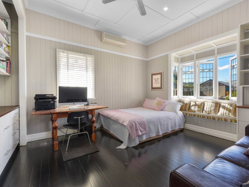 31 Sefton Avenue, Clayfield QLD 4011