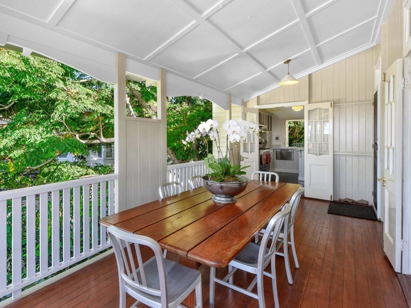 31 Sefton Avenue, Clayfield QLD 4011