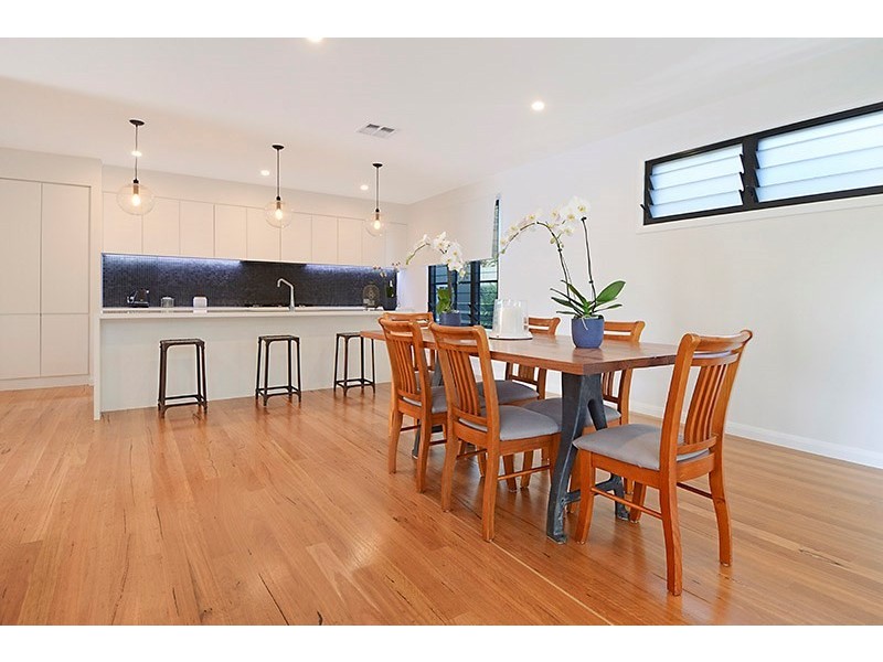 66 Winchester Street, Hamilton QLD 4007