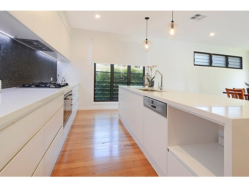 66 Winchester Street, Hamilton QLD 4007