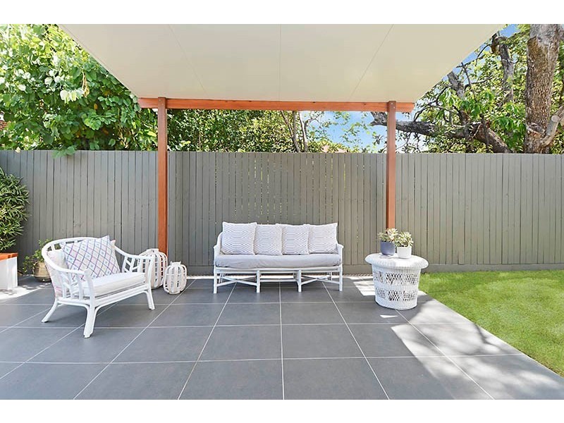 66 Winchester Street, Hamilton QLD 4007