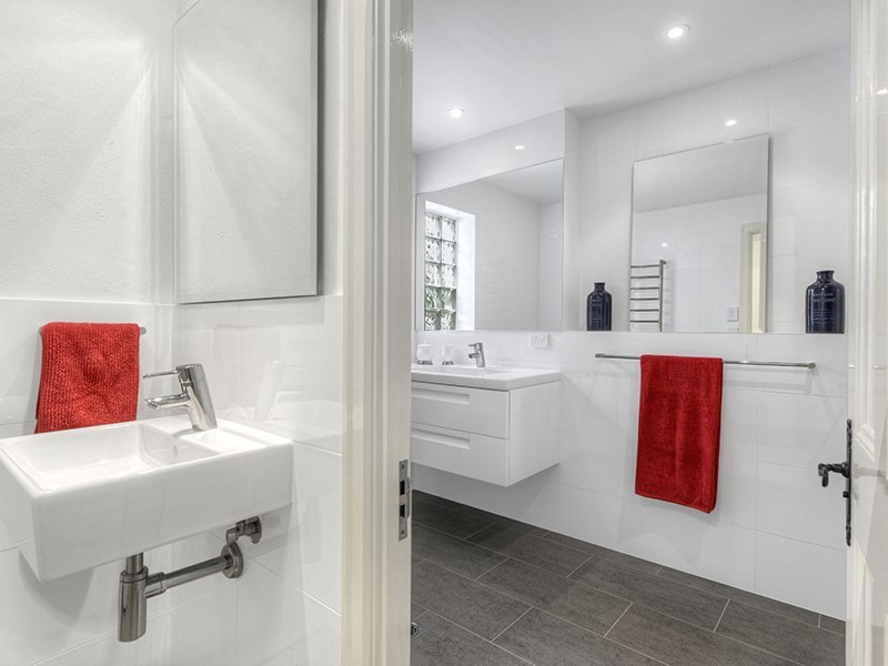 15 Henry Street, Ascot QLD 4007