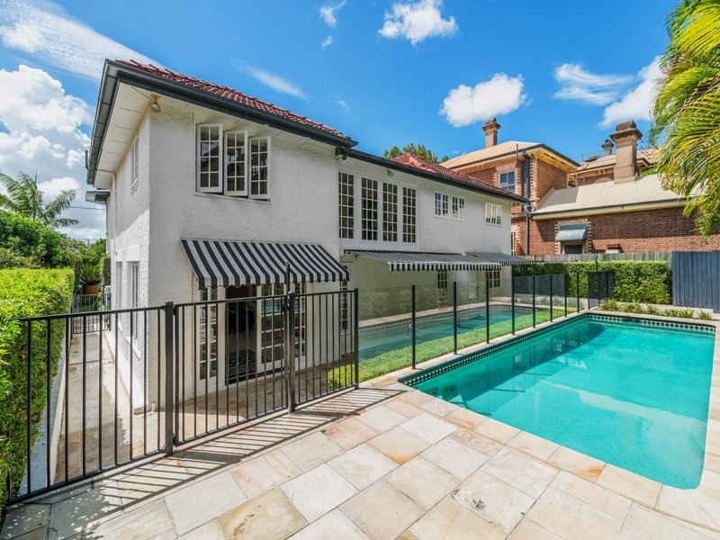 15 Henry Street, Ascot QLD 4007