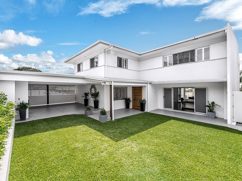 4 Windermere Road, Hamilton QLD 4007