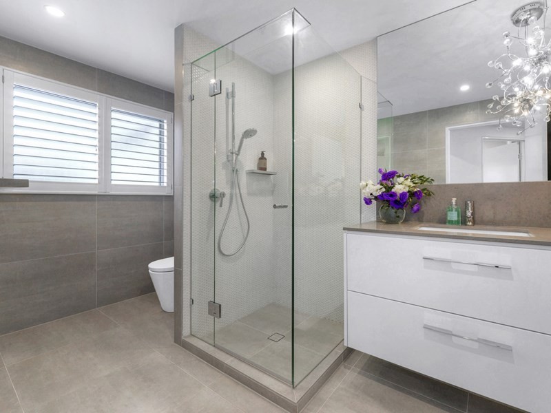 4 Windermere Road, Hamilton QLD 4007