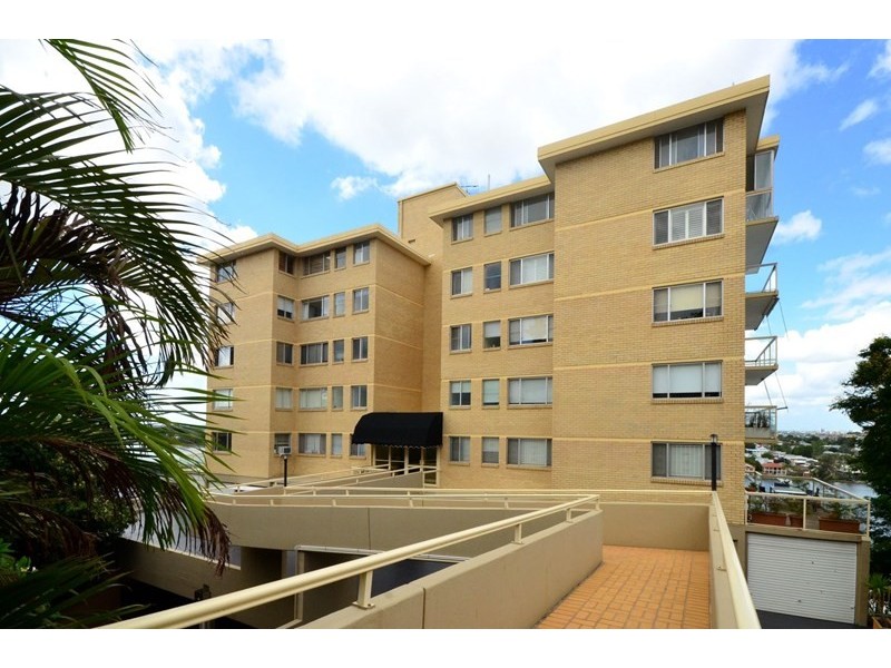 2/33 Mullens Street, Hamilton QLD 4007