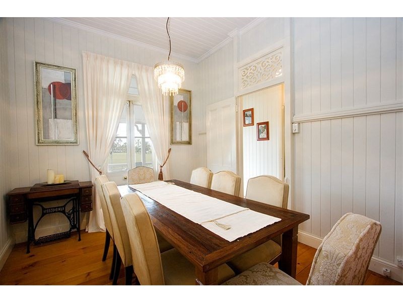 10 Thorpe Street, Wooloowin QLD 4030