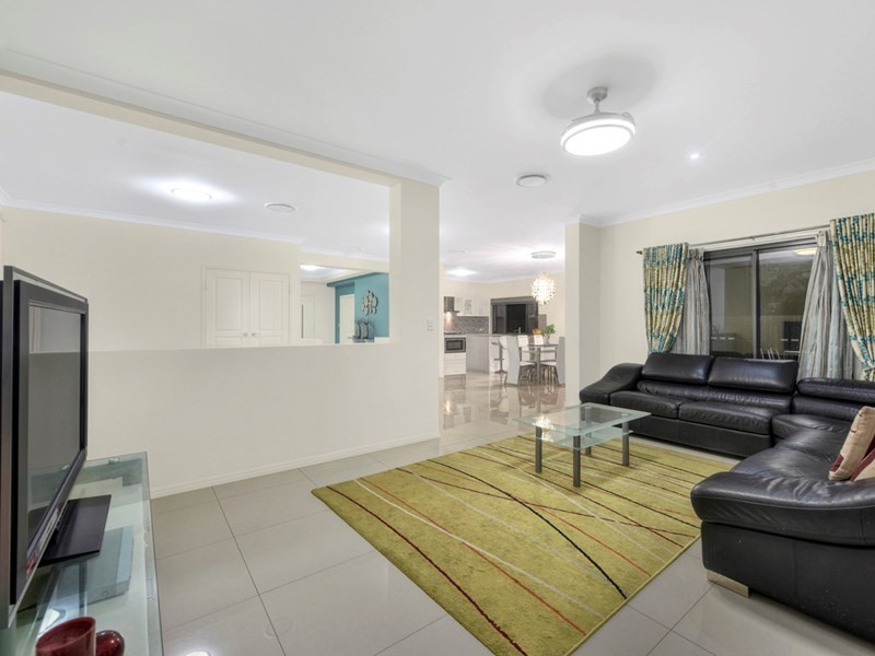 5 Shepton Street, Carseldine QLD 4034