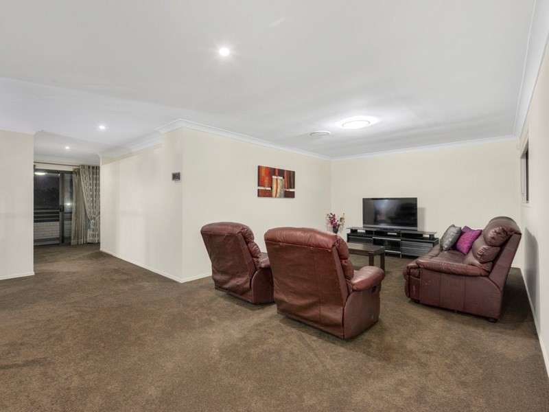 5 Shepton Street, Carseldine QLD 4034